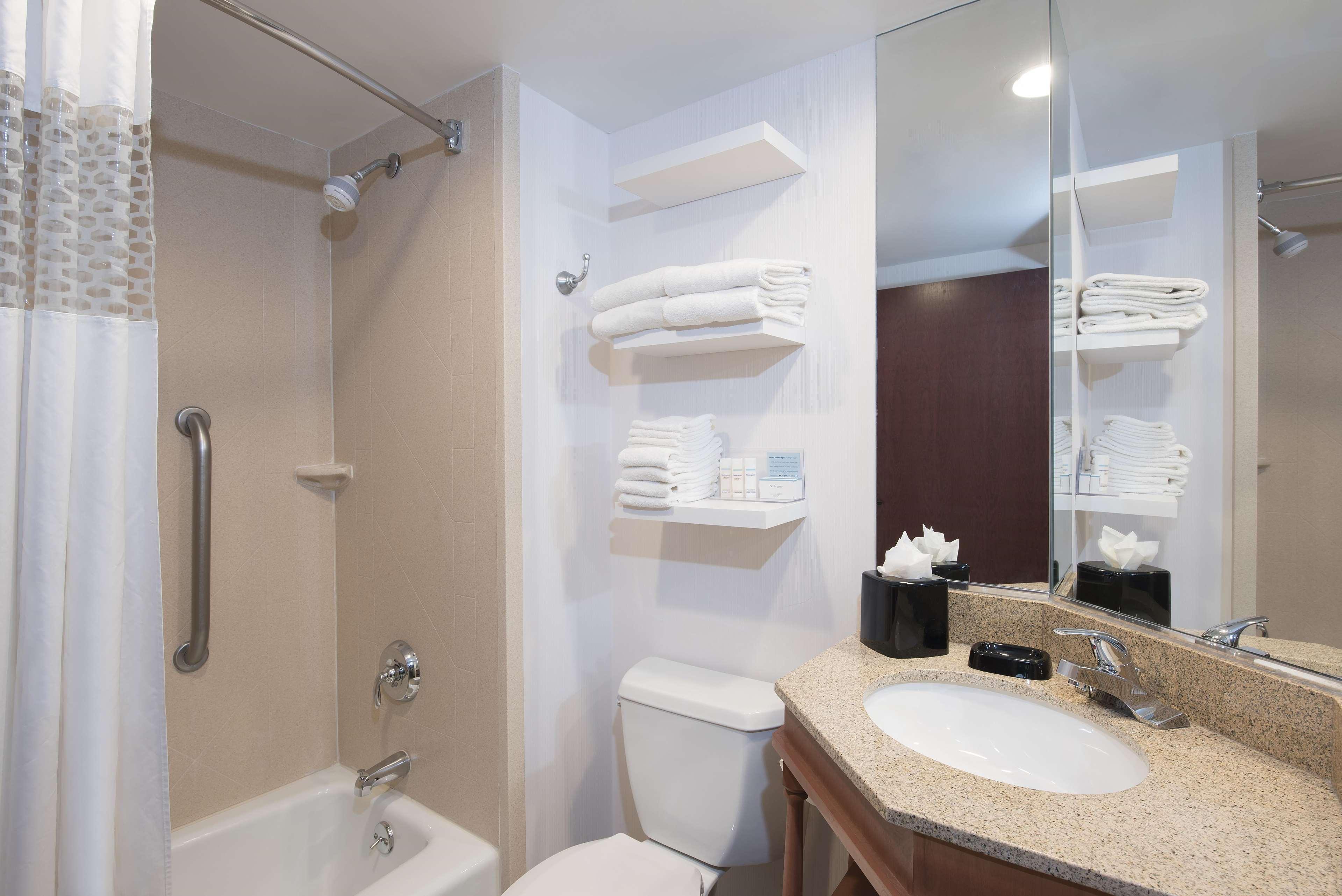 Larkspur Landing Ann Arbor Hotel Ngoại thất bức ảnh